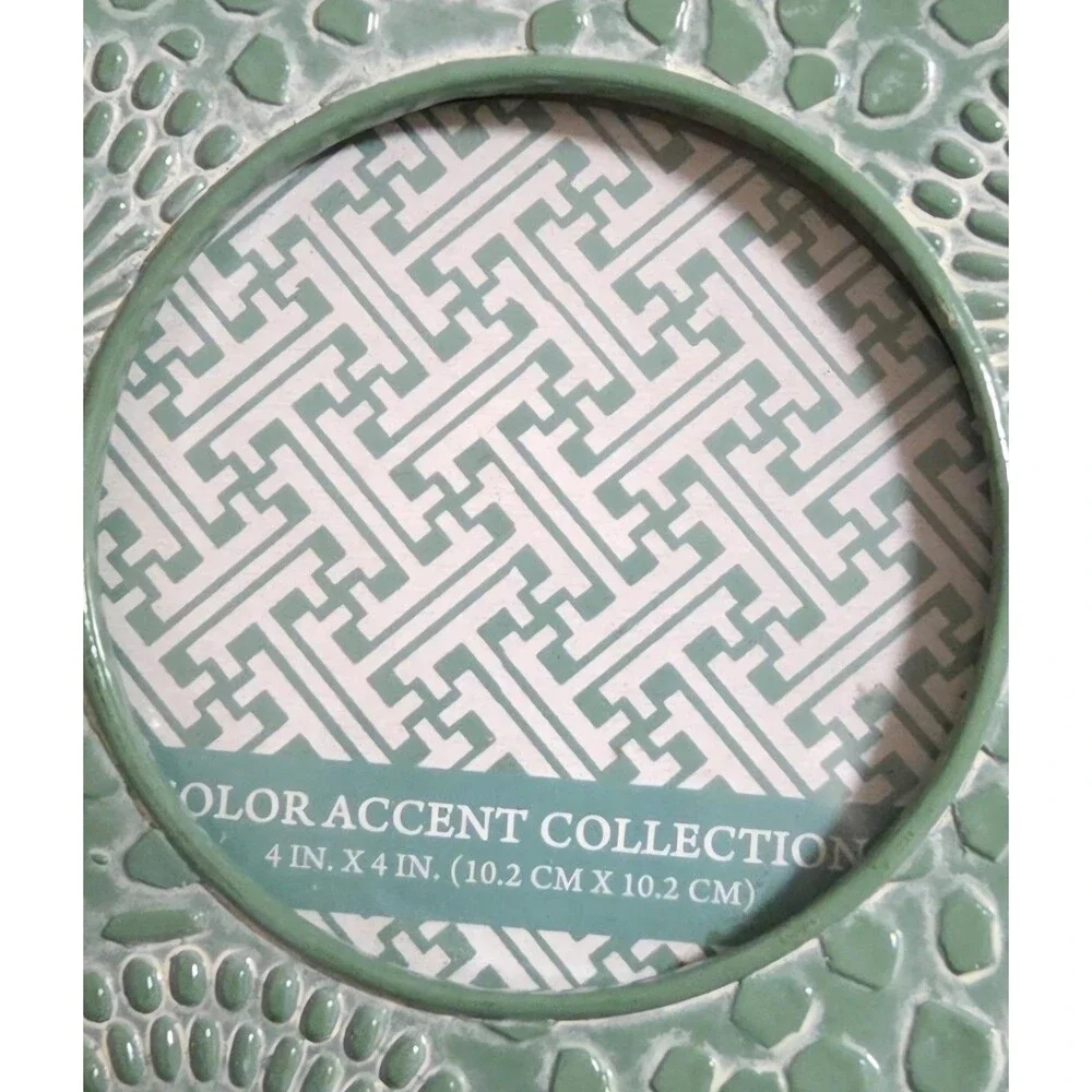 Mosaic Accent Round Photo Frame Light Mint Green 4 x 4 in Free Standing
